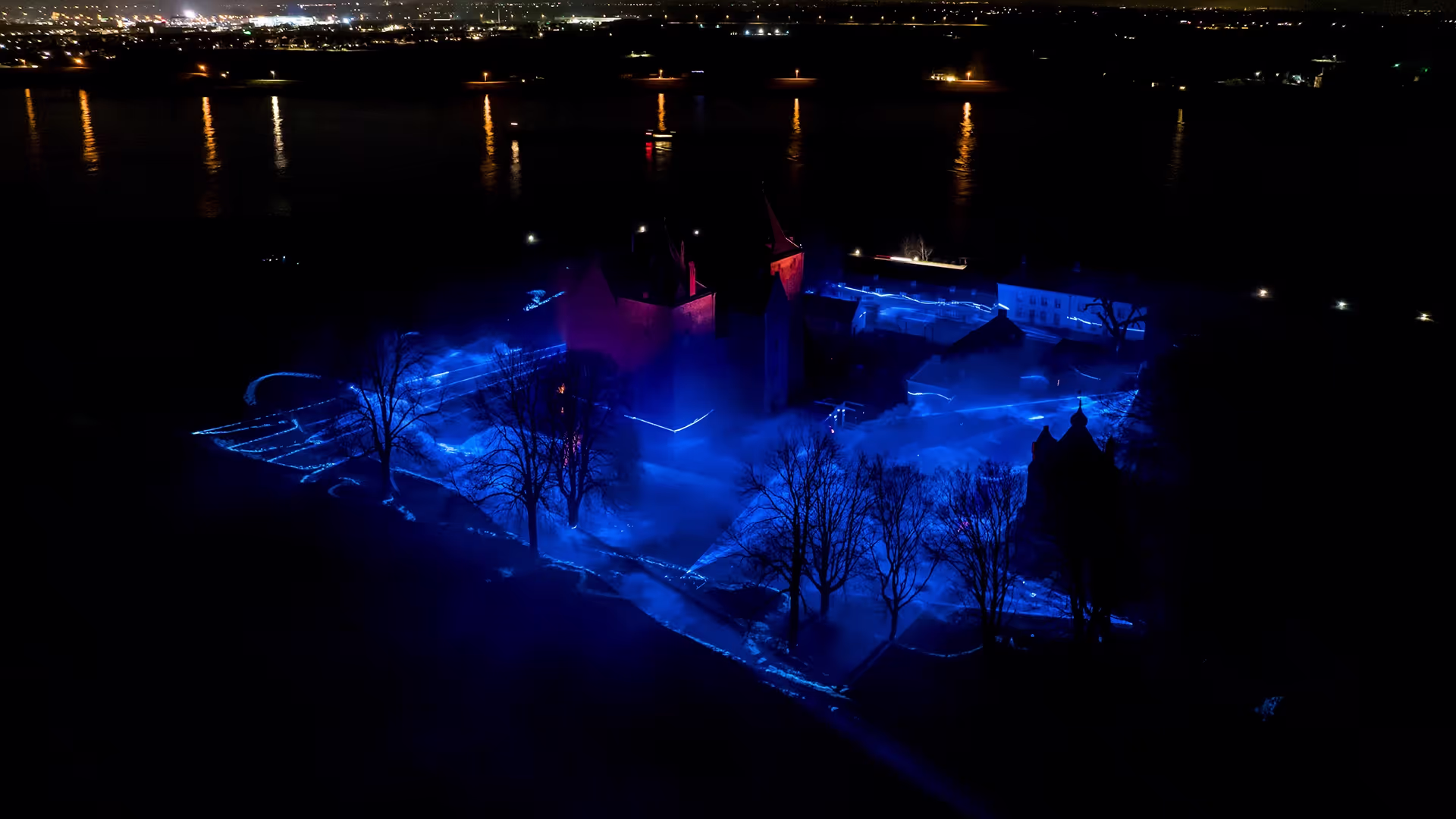 66dd29ea18ffc46b3dc19fa4 Topviewwaterlicht Roosegaarde Loevesteincastle